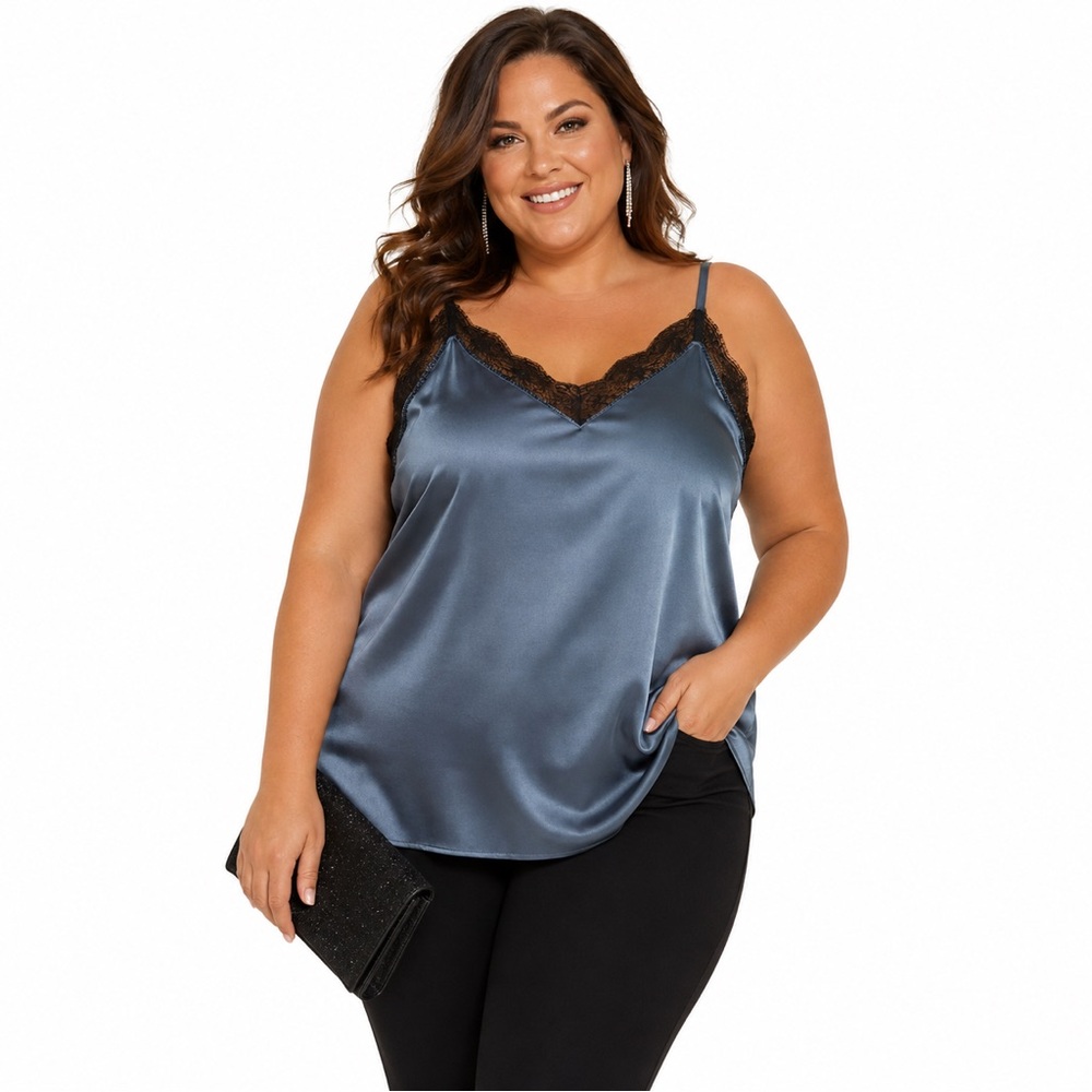 2/$30 NWT Torrid Teal/ Black lace trimmed Camisole adjustable straps. Sz.0 (L12)